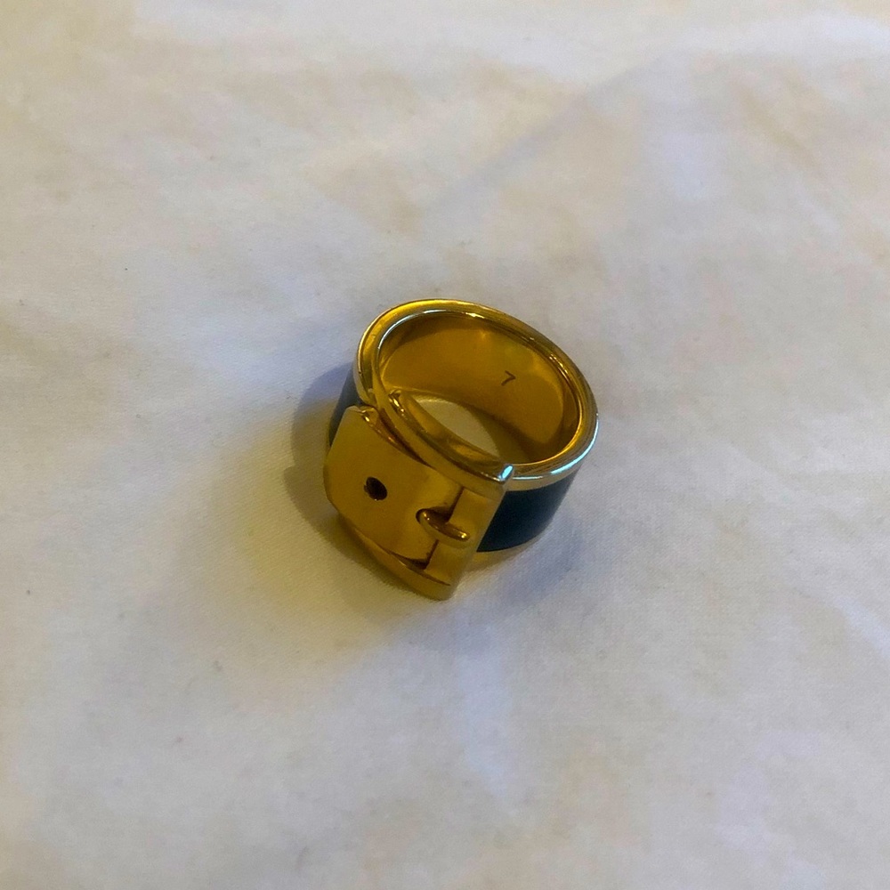 Micheal Kors Ring